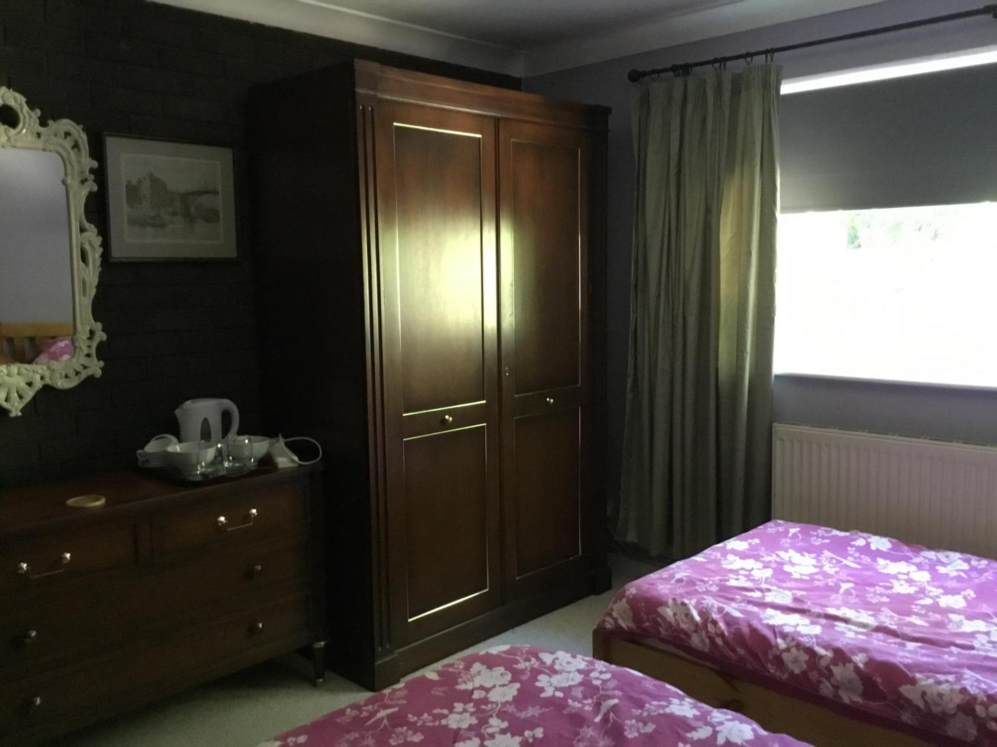 Lowri Cottage Hotel Shenstone Kültér fotó